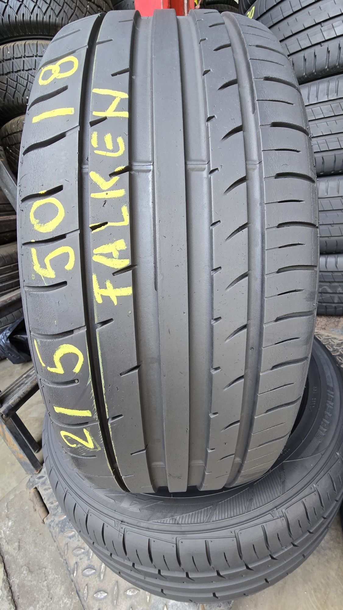 2 anvelope vară Goodyear și 2 Falken 215/50/18