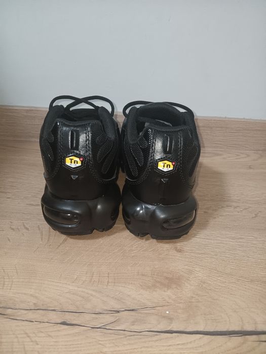 Обувки Nike черни