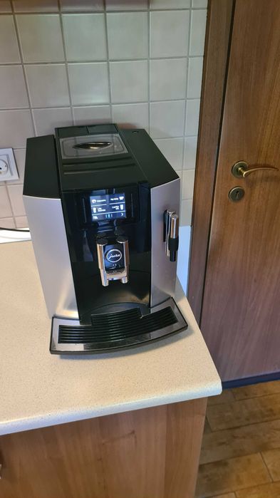 Vand espressor Jura E8