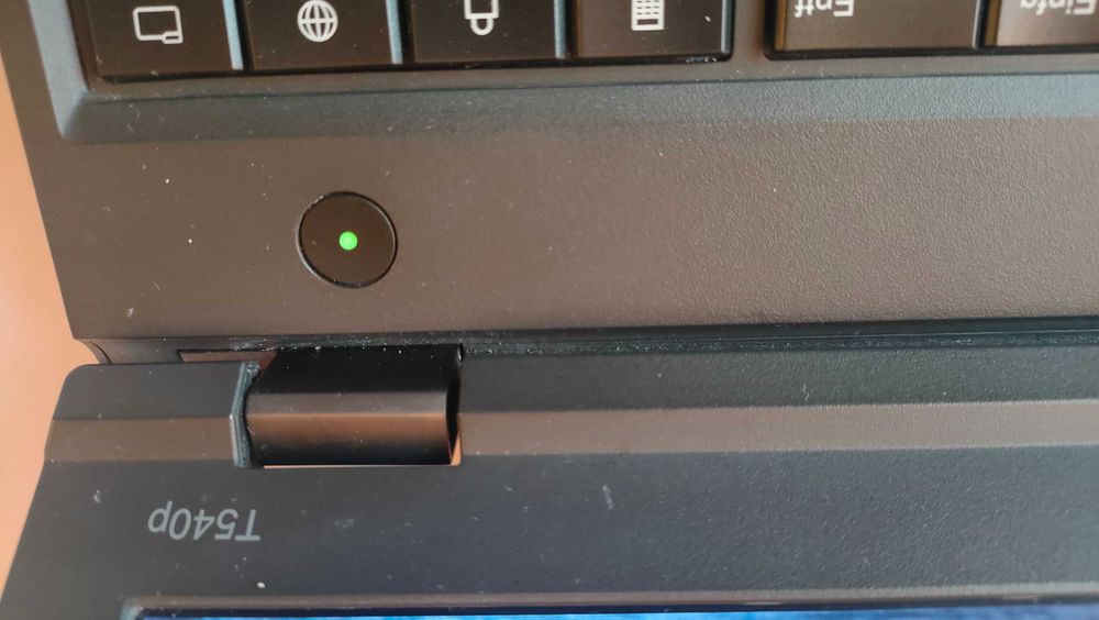 Lenovo t540p i3/ 500gb hdd/ 4gb здрава батерия