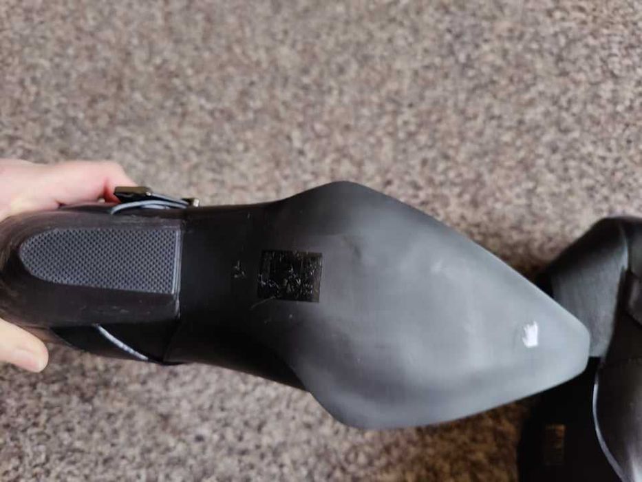 Ciocate Nissa din piele