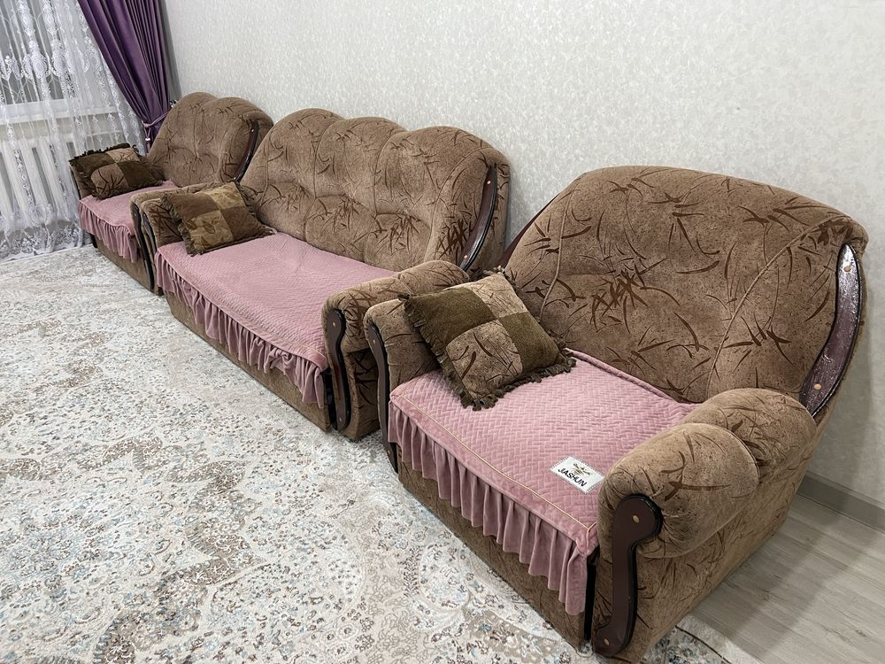 Продам диван в отличном состоянии