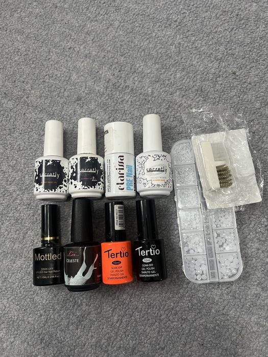 Гел лакове,бази