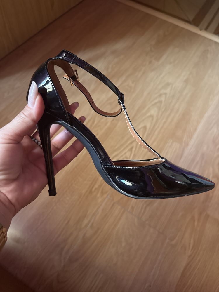 Pantofi Stiletto cu toc Benaza
