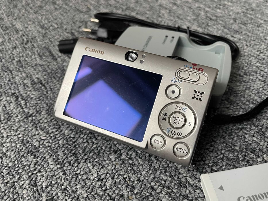 Aparat Foto Digital CANON Ixus 85 IS Silver 10MP  3x Zoom Senzor CCD