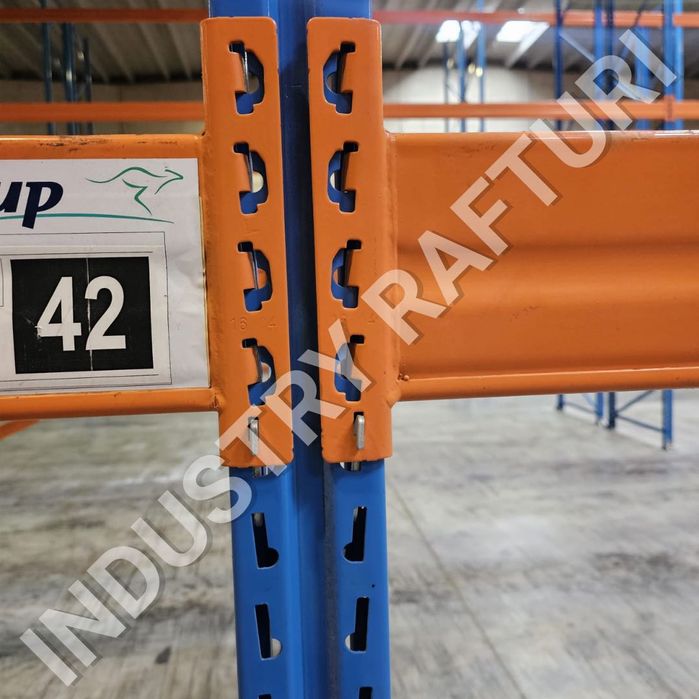 Rafturi metalice industriale second-hand