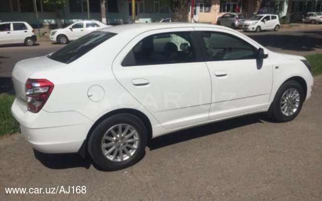 2022 yil oq Kobalt avtomat obmen Malibu 2, trekir Kobalt 2025