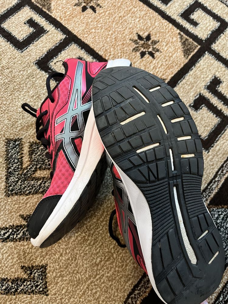 Adidasi asics dama