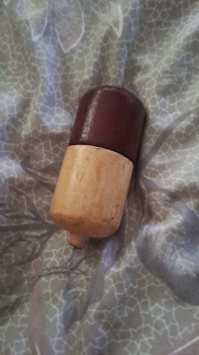 Vând kendama pill