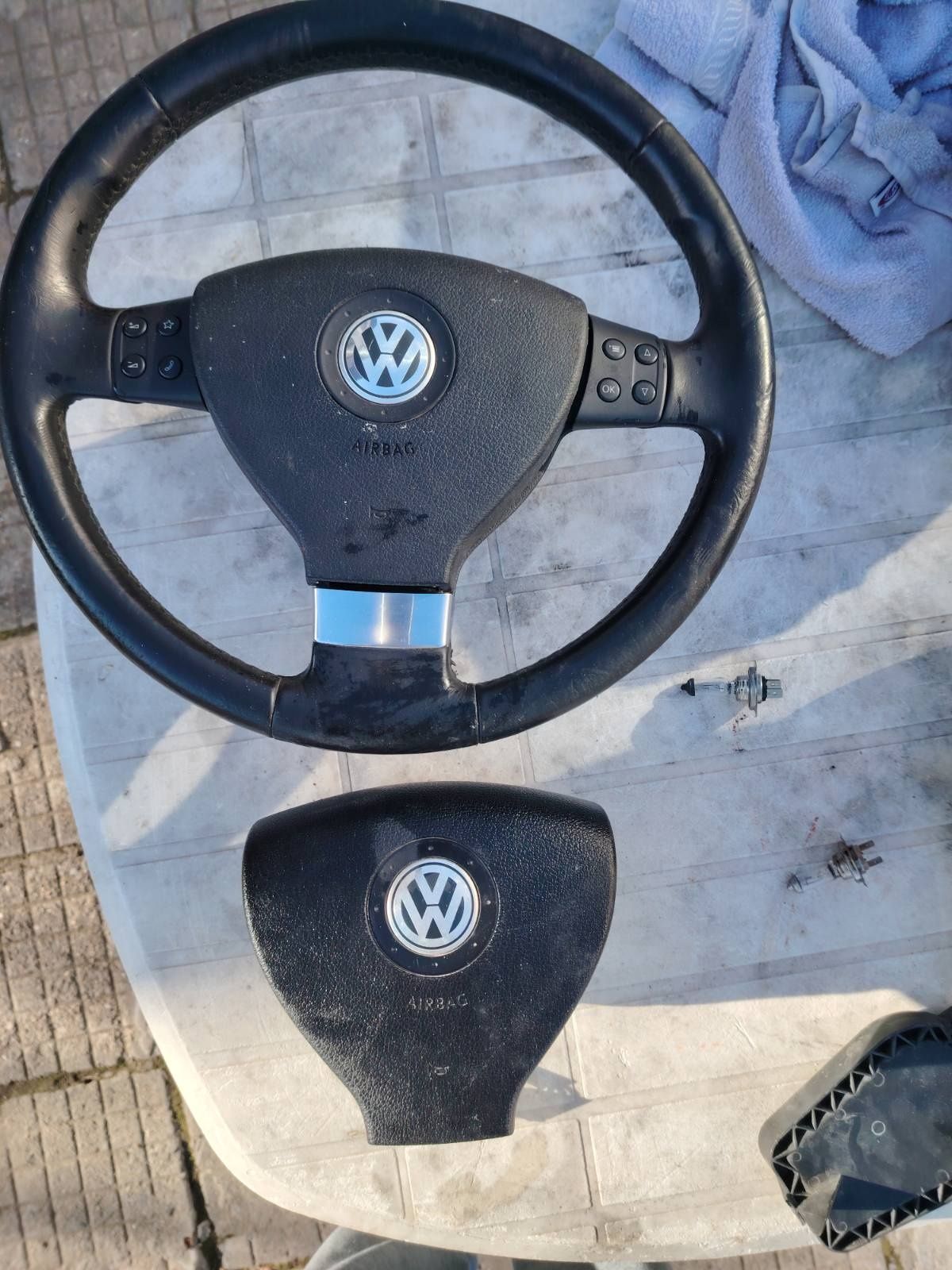 Волан за vw touran, caddy и golf 5