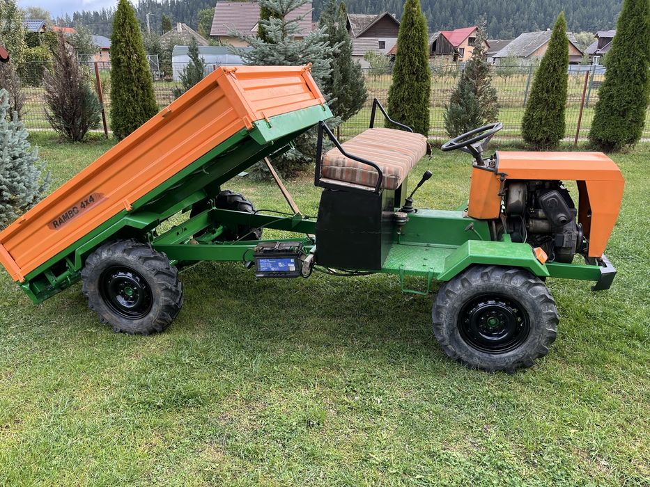 Vand motocultor (tractoras)
