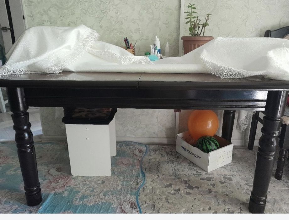 Стол в состоянии нового