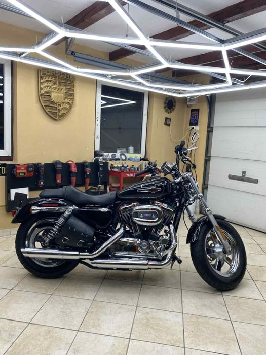 HARLEY DAVIDSON Sportster 1200 C