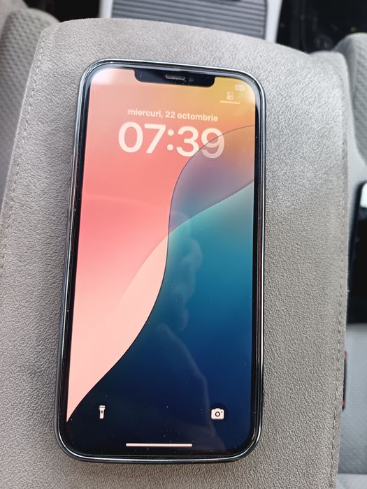 Vând iPhone 12 pro Max