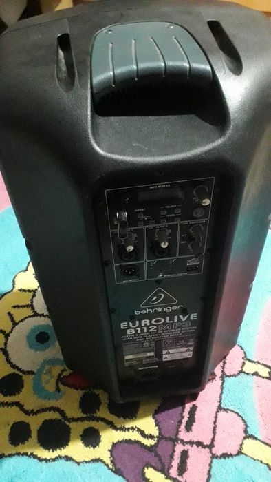 Vând boxa activa behringer 112 Mp3