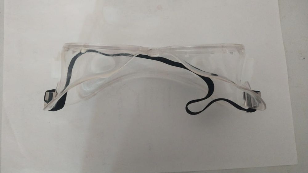 Продаю защитные очки. Цена за штуку 70тг