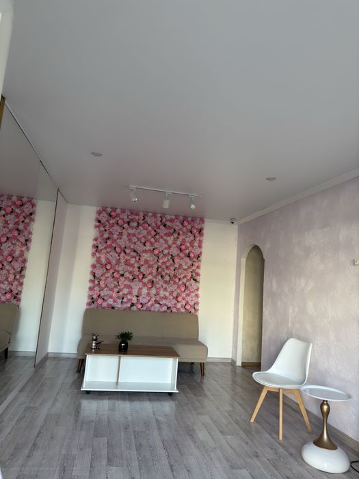 Сдается места для нэйлмастеров ,  для визажистов