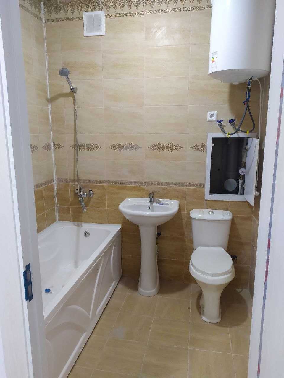 Olmazor cityda 3 xonali kreditga olingan kvartira sotiladi