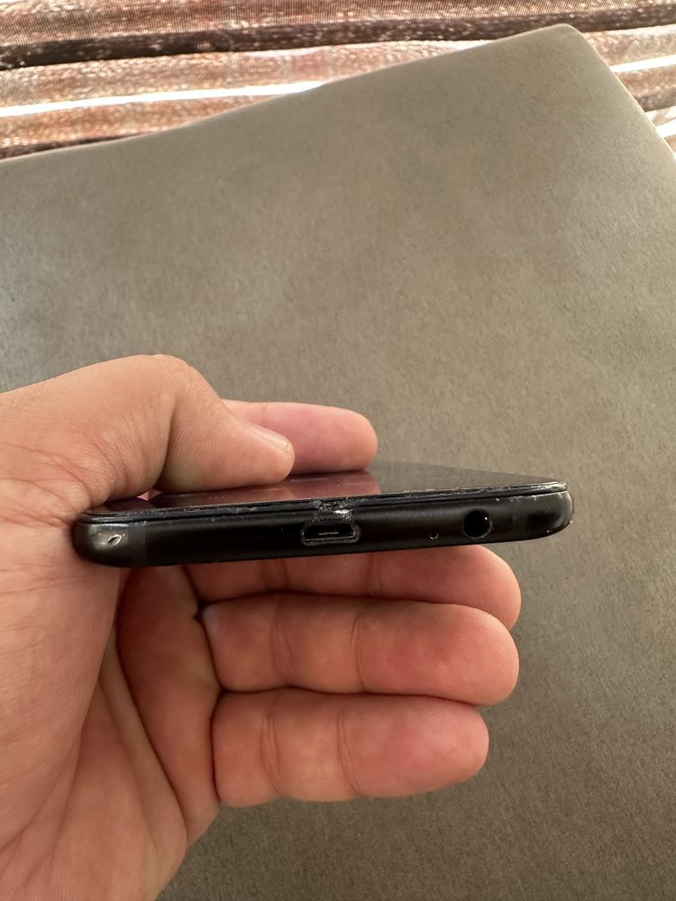 Samsung A6 + 32 гб