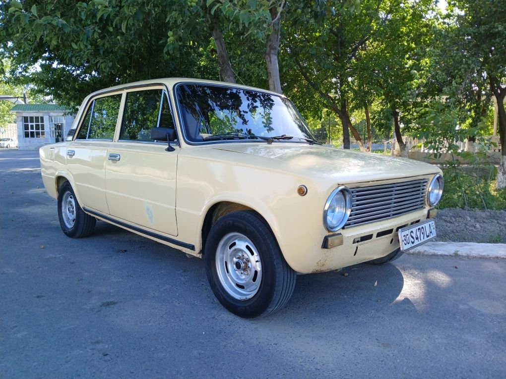Vaz 21013 yili 1984
Narxi 26 million
Metan 77 lik balon
Mator 03
Matiz