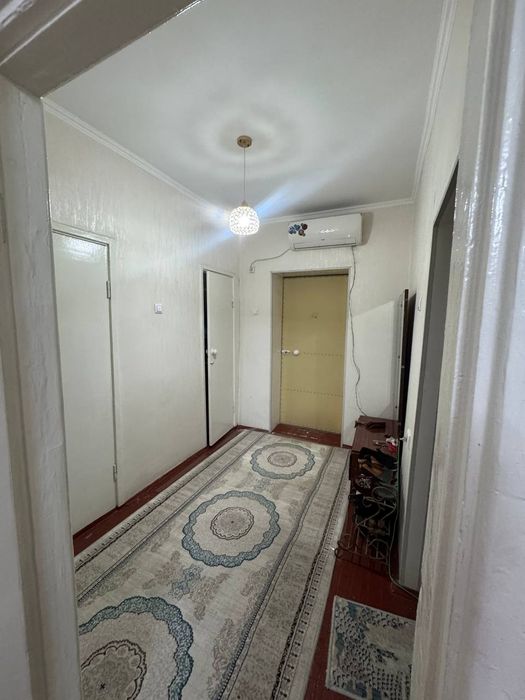 2 xonali Kv sotiladi