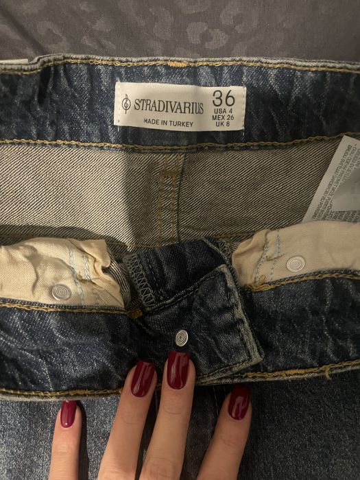 Fusta blugi Stradivarius