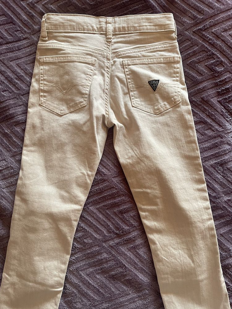 Детски дънки Guess 128