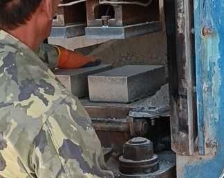 Гидравлический пресс П474. ва огнеупор ғишт ишлаб чиқариш ускуналари