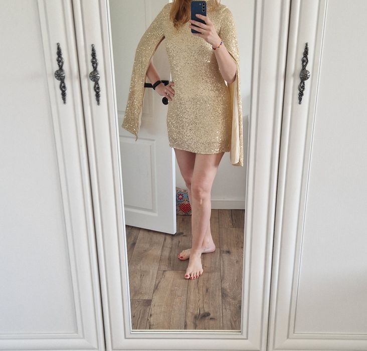 Rochie aurie marimea M noua