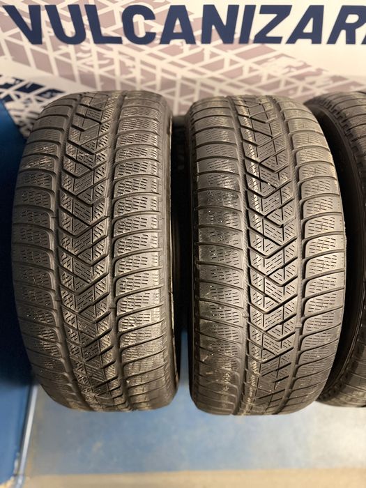 Anvelope 235 55 19 Pirelli M+S Iarna, in stare foarte buna!