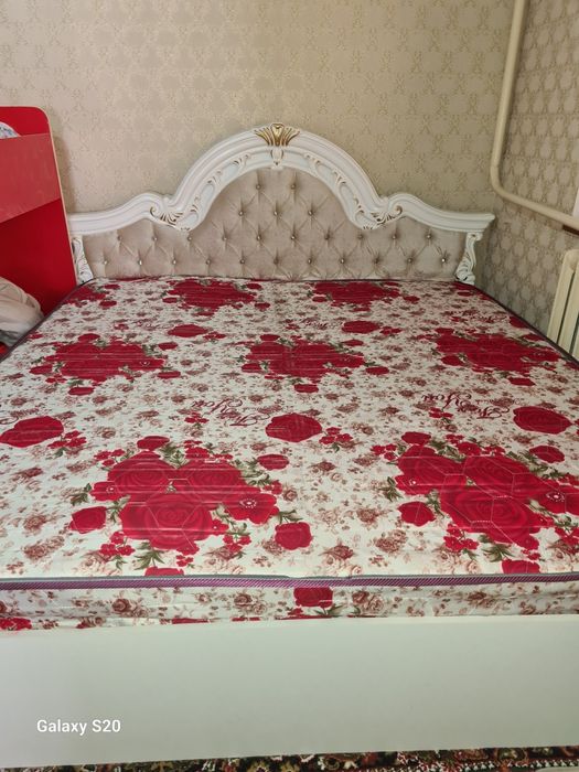 Двухспальный матрасымен