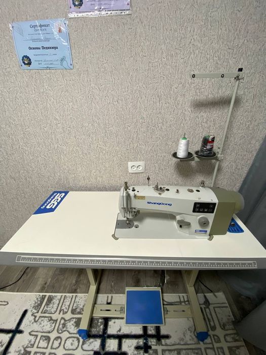 Продается промышленная швейная машинка