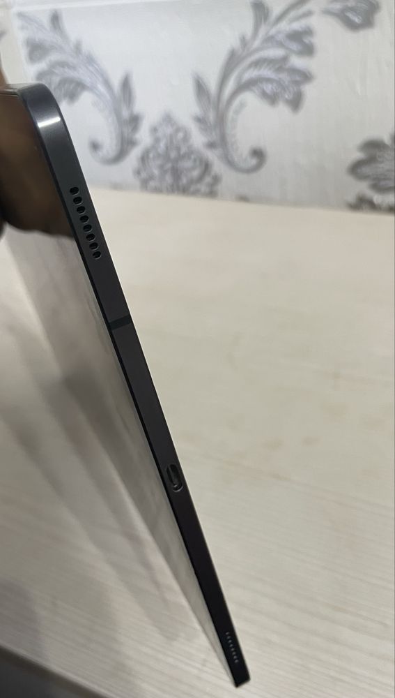 Samsung Tab s8+.