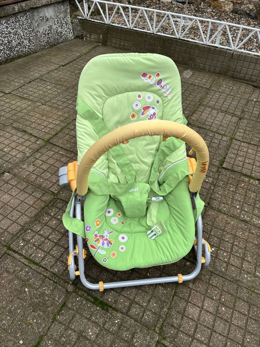 Бeбeшки шeзлoнг Brevi