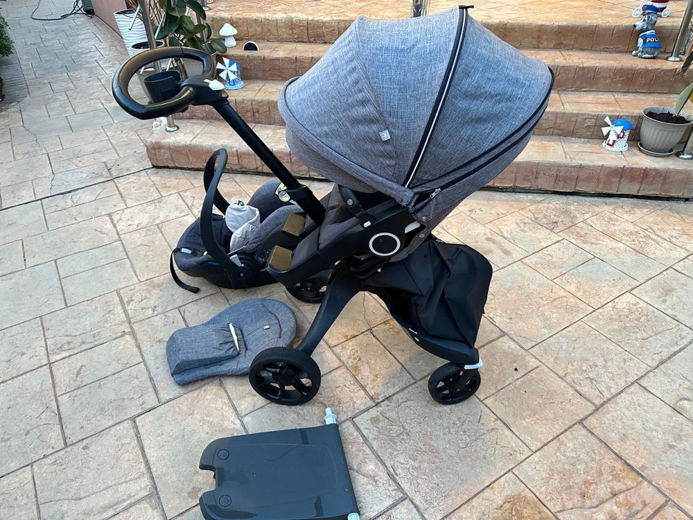 Cărucior Stokke V6