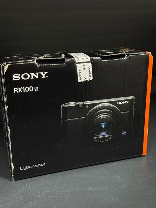 Sony Cyber-Shot RX100VII