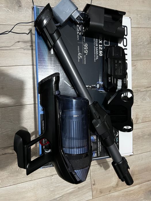 Aspirator vertical Rowenta xforce flex 12.60