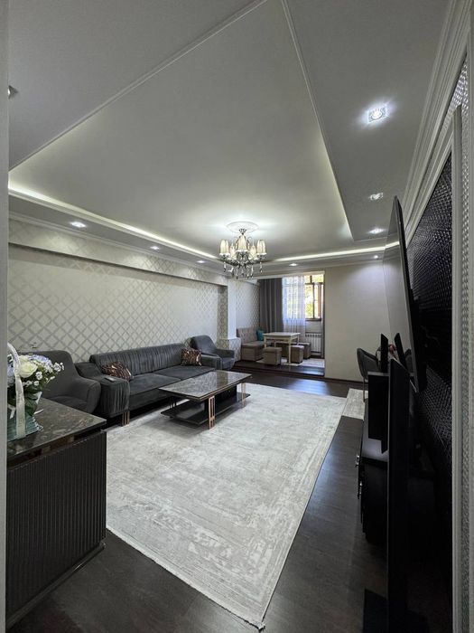 Квартира на Ц4-метро А.Кадырий 3/4/4 общ пл 70м  с обстановкой