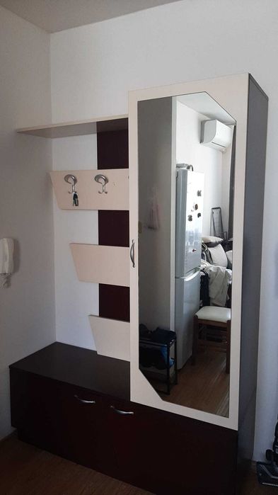 Мебели за коридора