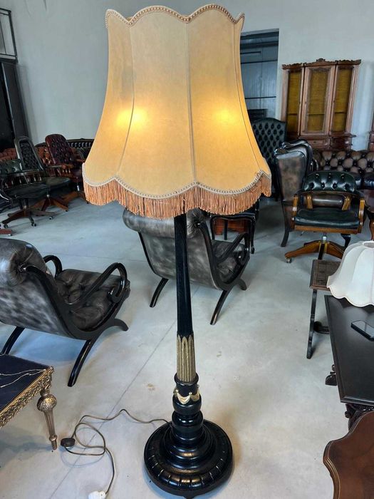 Lampadar Baroc de podea!