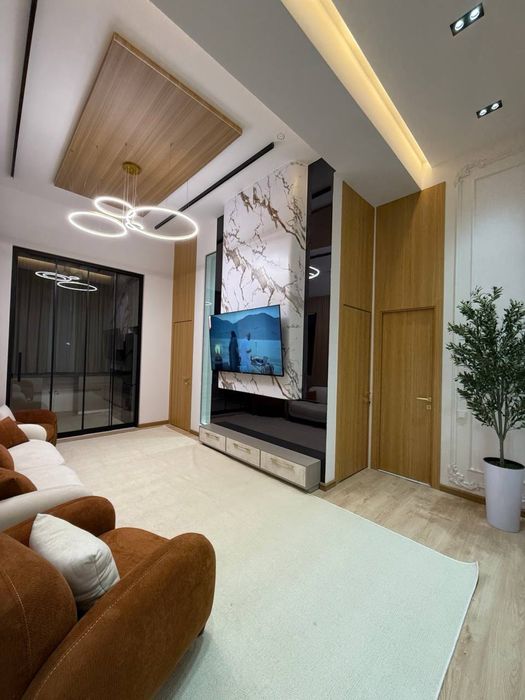 Ул.Чинабад 3/1/11 55кв.м евро ремонт с мебелью и техникой срочно