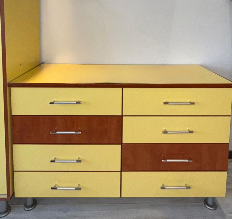 Mobilier set     .