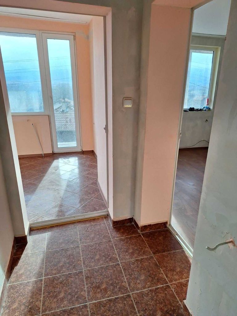 Продава се Къща в Кюстендил, Бузлуджа - 90 кв.м за 391 €/кв.м - Снимка #2