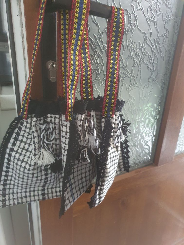 Straita traditionala ardeleneasca
