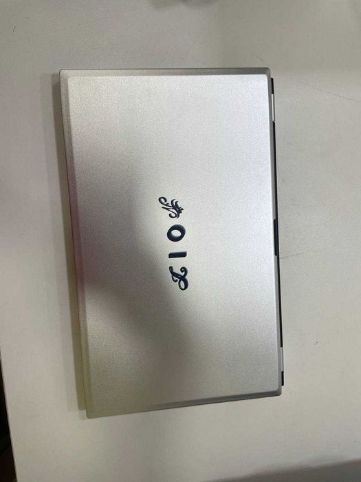 Noutbuk yangi 15,6 dyuym, Dual Screen 7.0 "sensorli", DDR4 SSD 256 GB