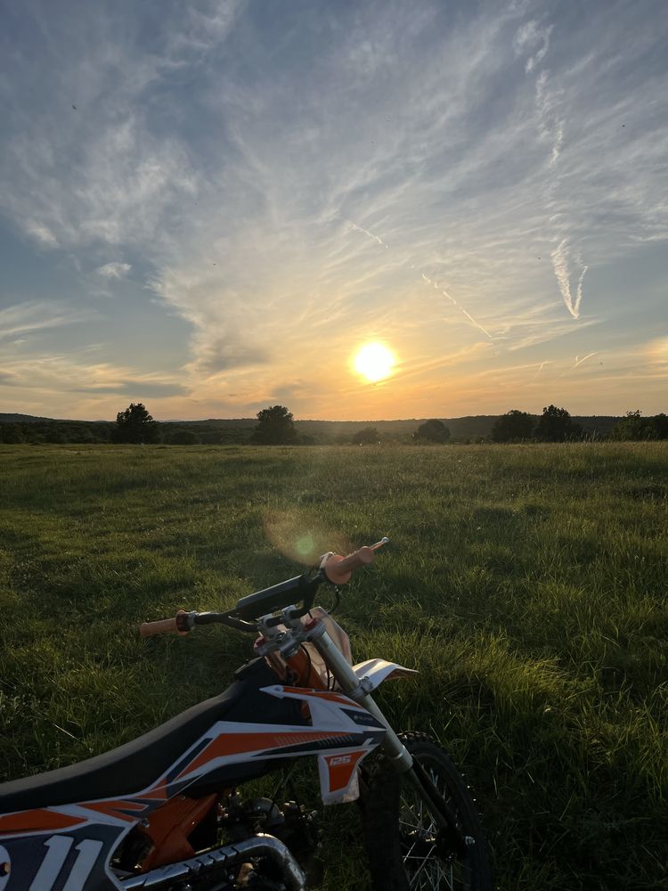 Cross Telstar 125