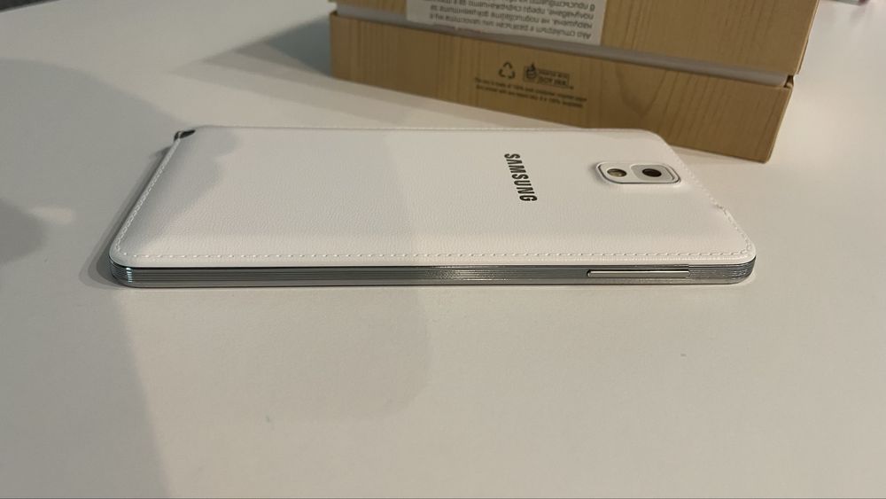 Телефон Samsung Note 3 / SM-N9005