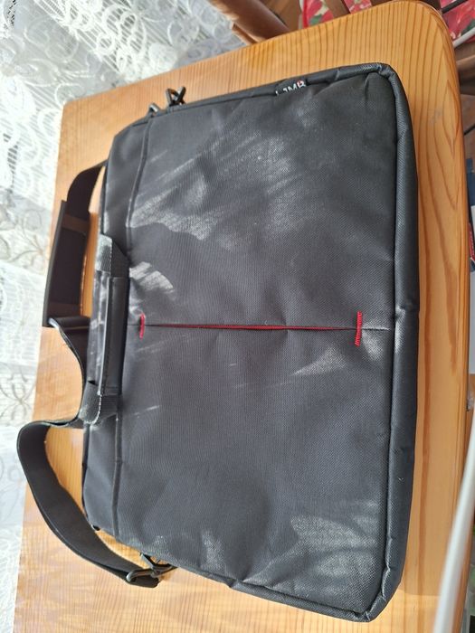 Чанта за лаптоп,  нова, черна.