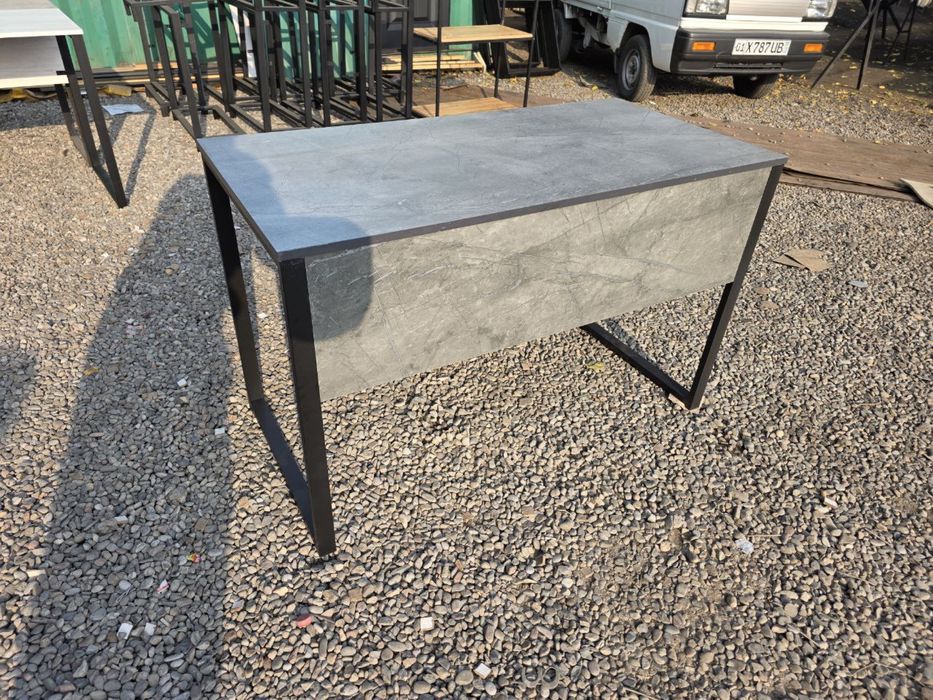 AKSIYA. Chegirma narxlarda loft stol sotiladi.