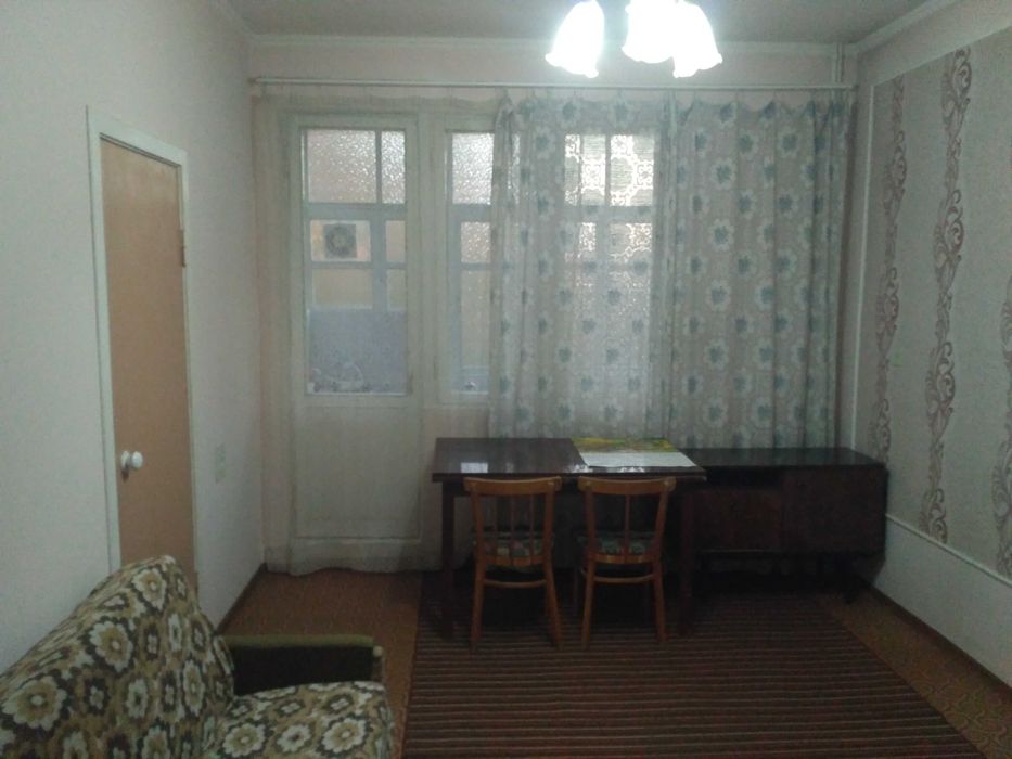 Сдается на Домбрабаде 2-х. комнатная квартира